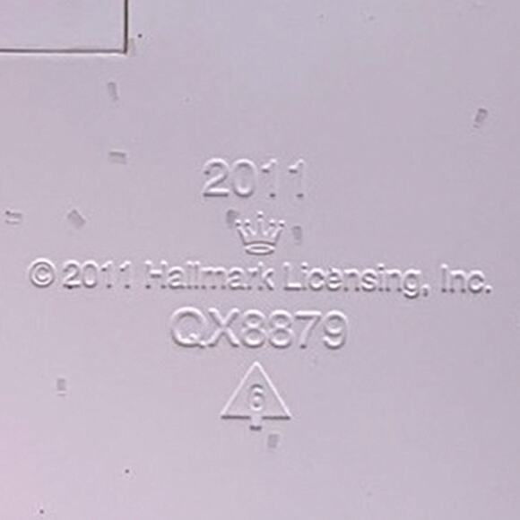 Hallmark Keepsake 2011 Flower Shop Noelville Series #6 Christmas Ornament in Box - Picture 6 of 6